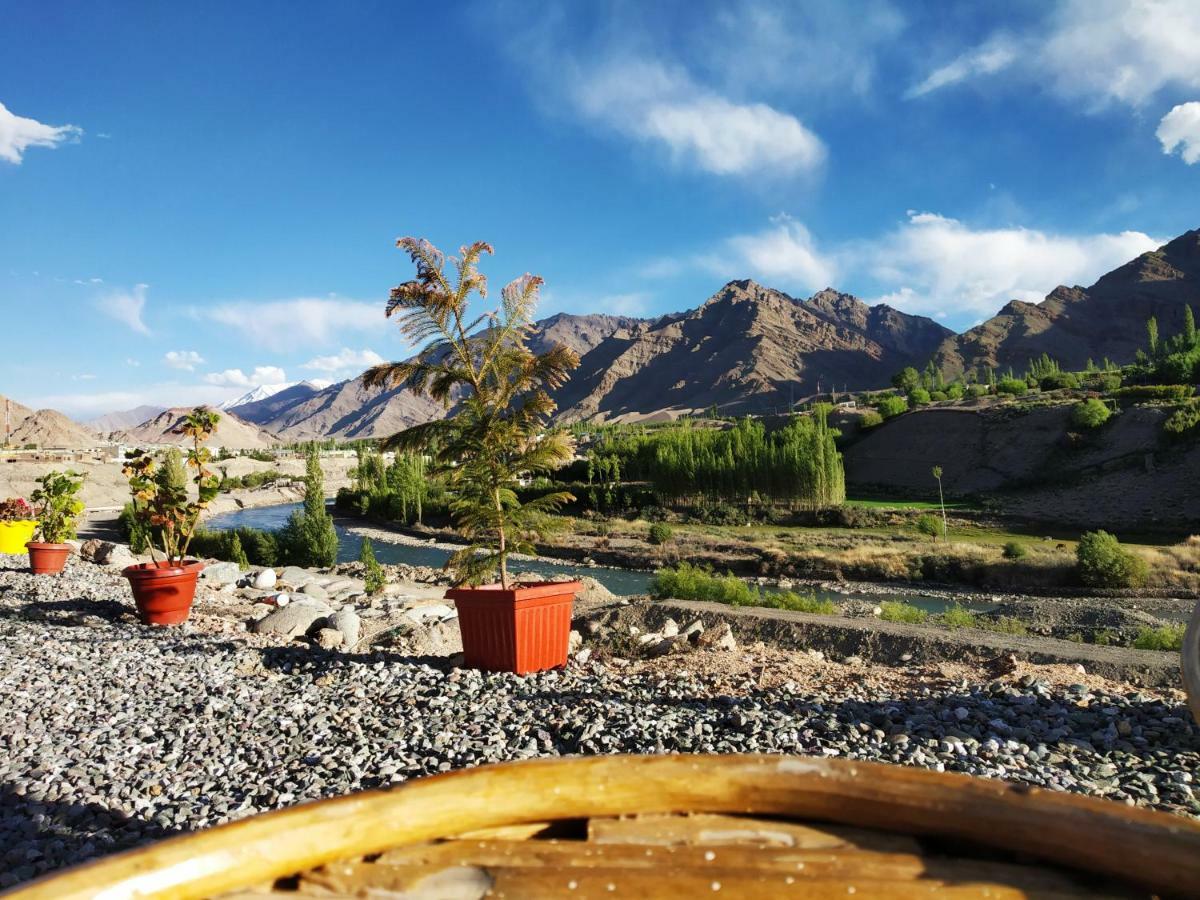 Отель Neryok'S Indus View Chimre Экстерьер фото